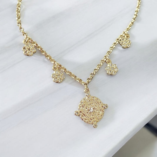 Collar flores oro