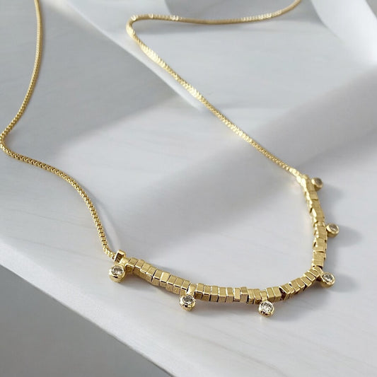 Collar mostacillas luz  oro