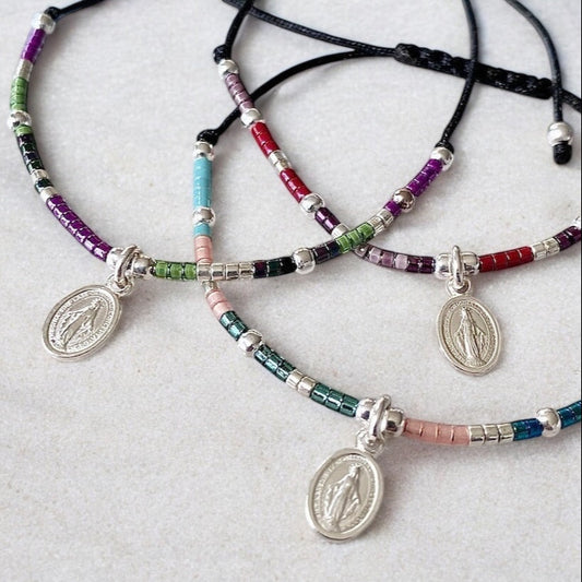 Pulsera hilo mijuki virgen de los milagros plata