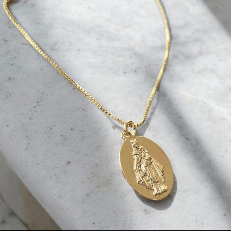 Collar escapulario oro