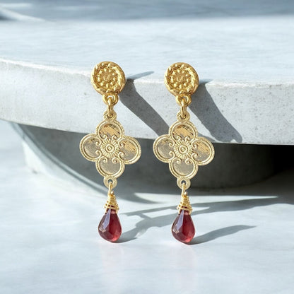 Aros flor estampada oro