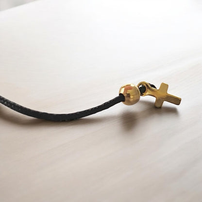 Pulsera hilo medalla Espíritu Santo oro