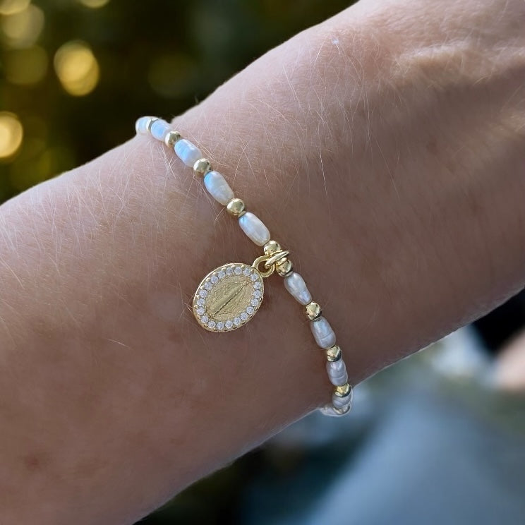 Pulsera perlas virgen oro