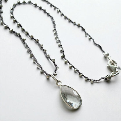 Collar tejido cuarzo plata