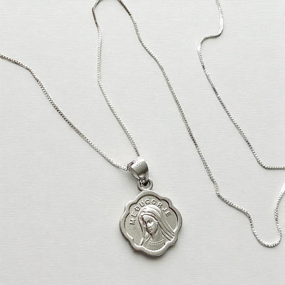 Collar virgen de medjugorje plata 925