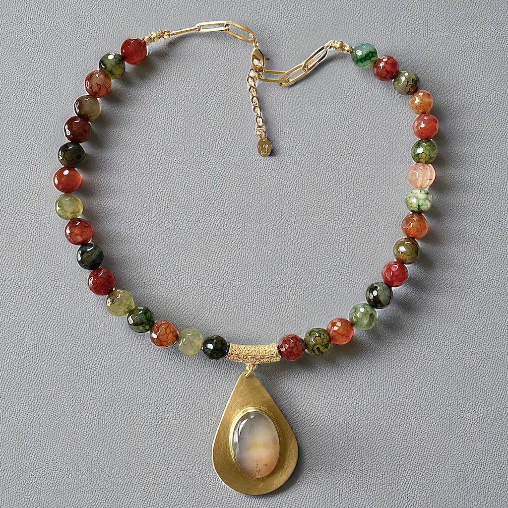 Collar sara oro