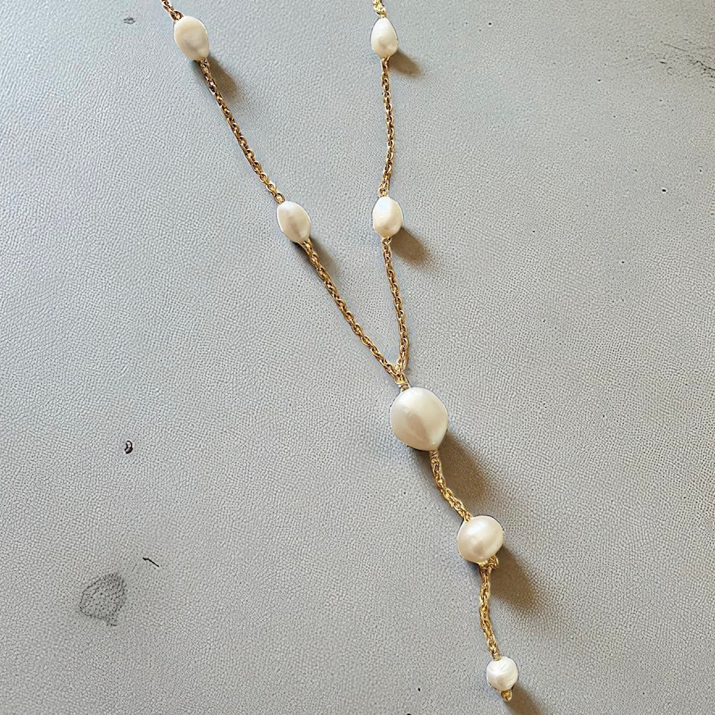 Collar cascada perlas oro