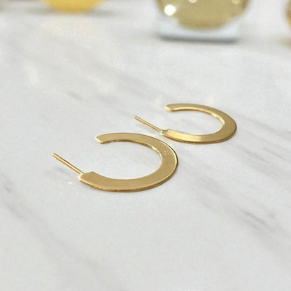 Aros argolla plana oro