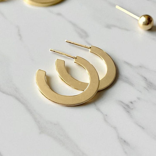 Aros argolla plana oro