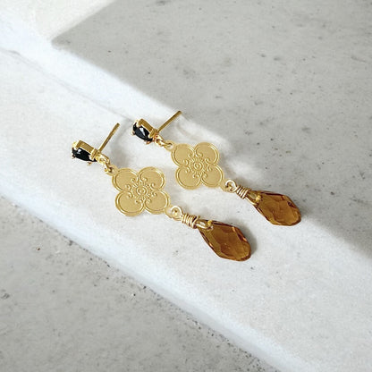 Aros flor estampada oro