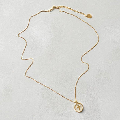 Collar medalla cruz relieve oro