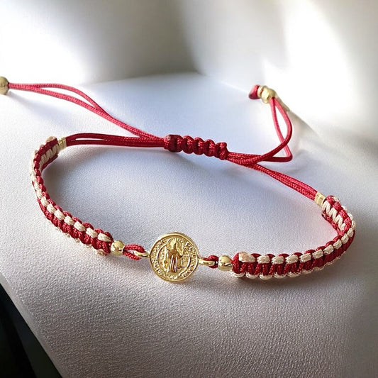 Pulsera macramé San Benito oro