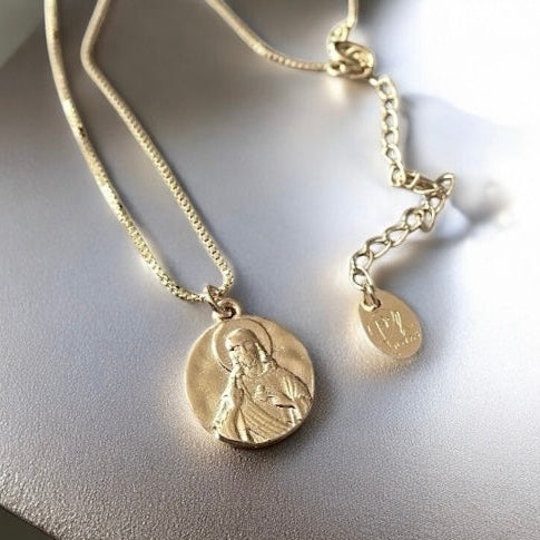 Collar sagrado corazón oro