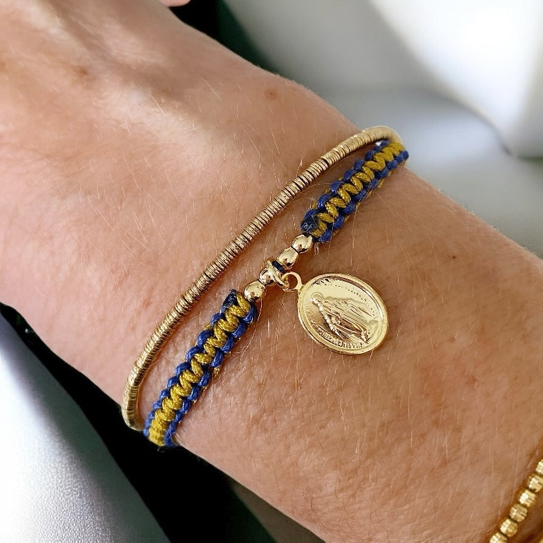Pulsera macramé Virgen de los Rayos oro