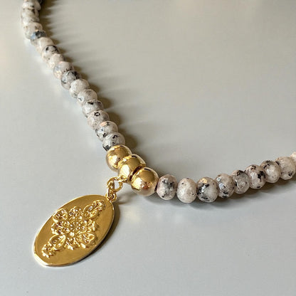 Collar maría antonieta oro