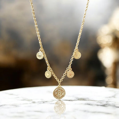 Collar charms oro
