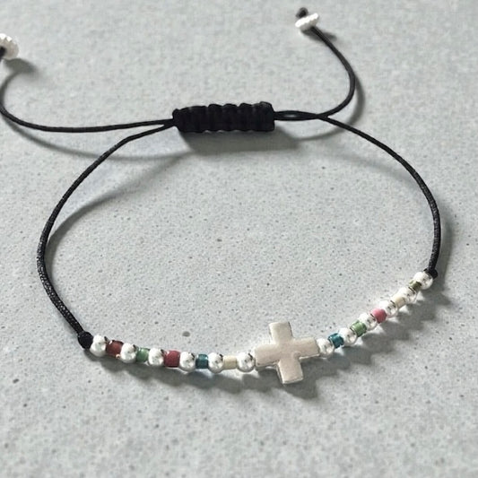 Pulsera hilo cruz plata