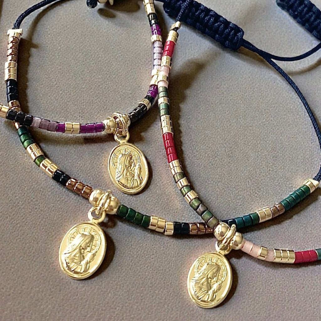 Pulsera hilo mijuki virgen oro