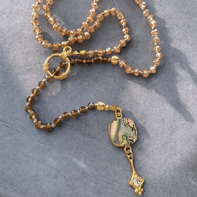 Collar tierrra cristales oro