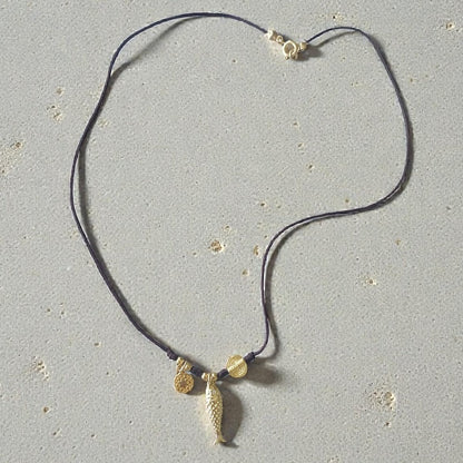 Collar hilo pez koi oro