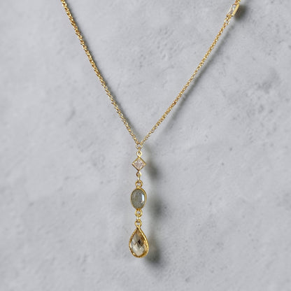 Collar fer oro
