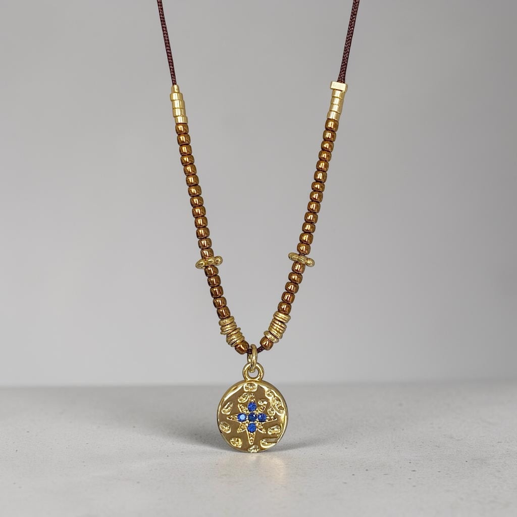 Collar hilo medalla oro