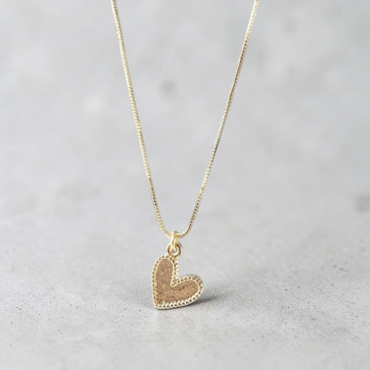 Collar corazón oro