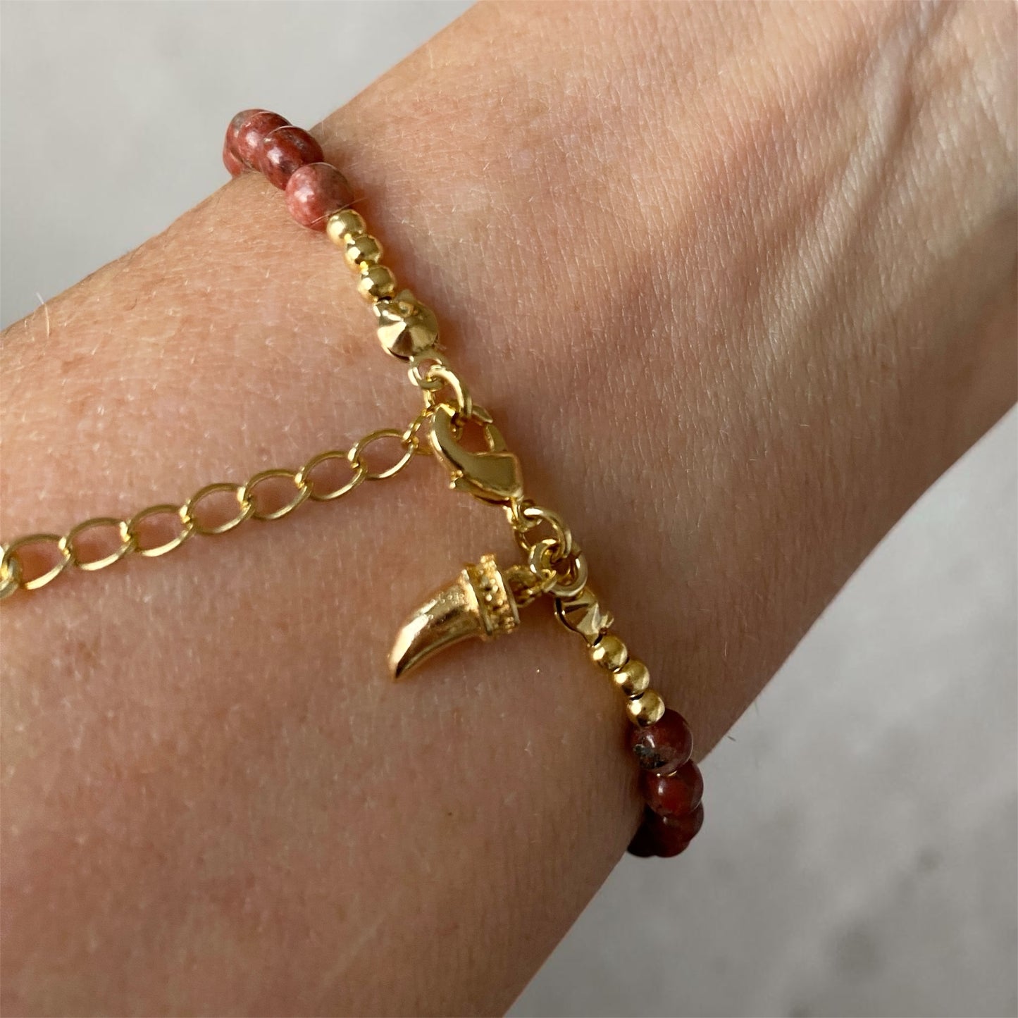 Pulsera jaspe oro