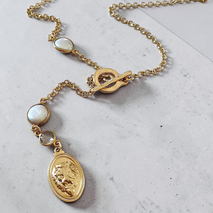 Collar cascada sara oro