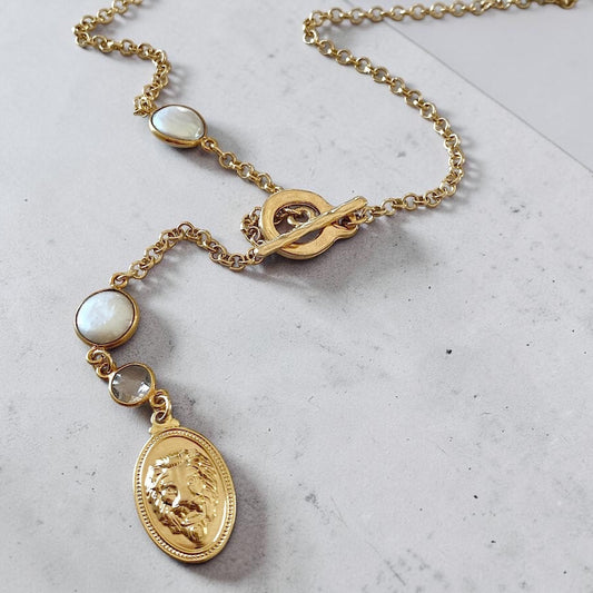 Collar cascada sara oro
