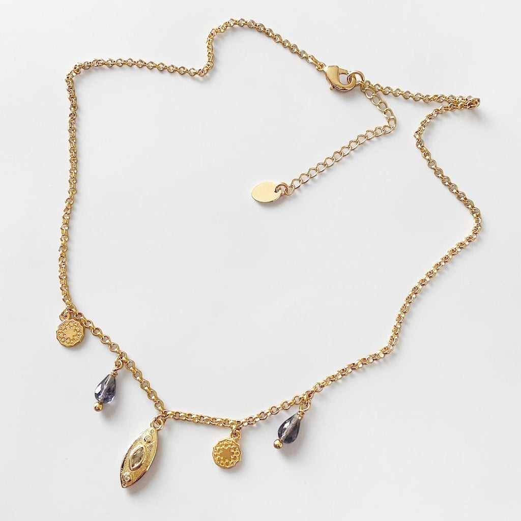 Collar iolita oro