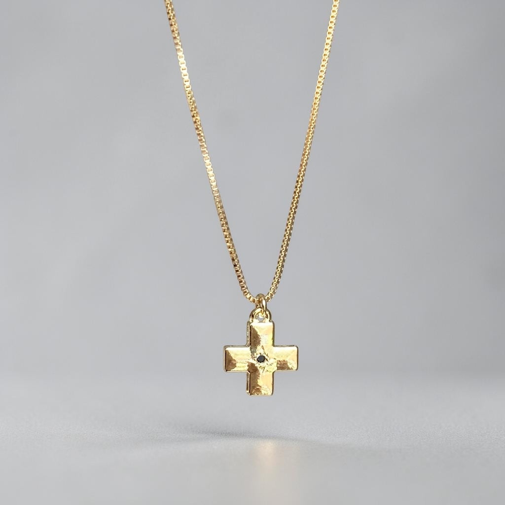 Collar cruz circón oro