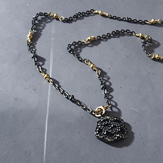 Collar elba plata negra