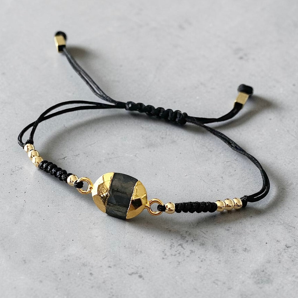 Pulsera hilo labradorita oro