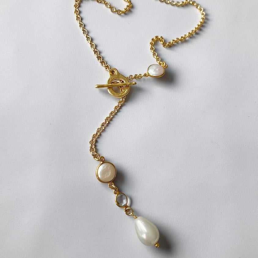 Collar cascada sara oro