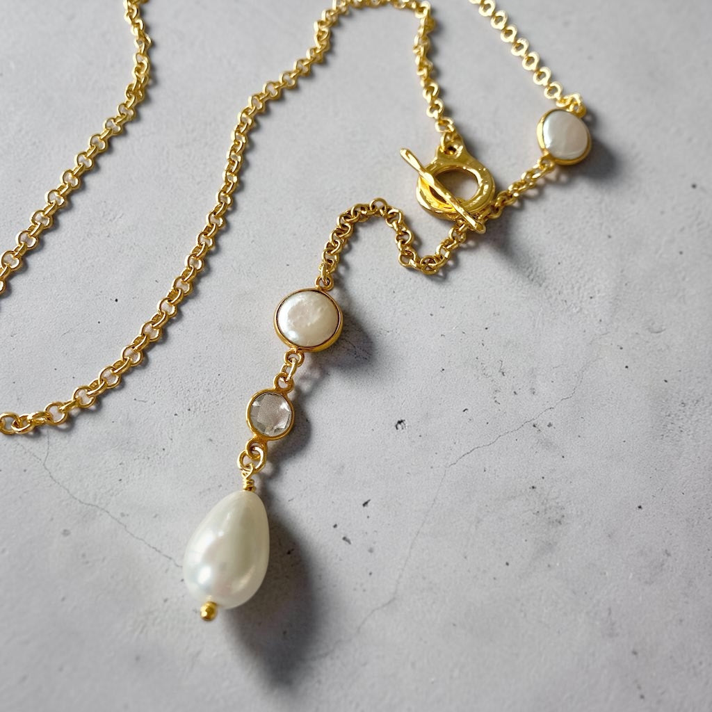 Collar cascada sara oro