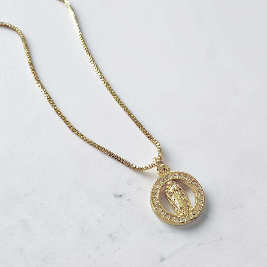 Collar virgen de Guadalupe circones oro