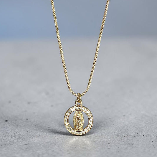 Collar virgen de Guadalupe circones oro