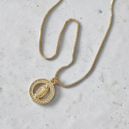 Collar virgen de Guadalupe circones oro