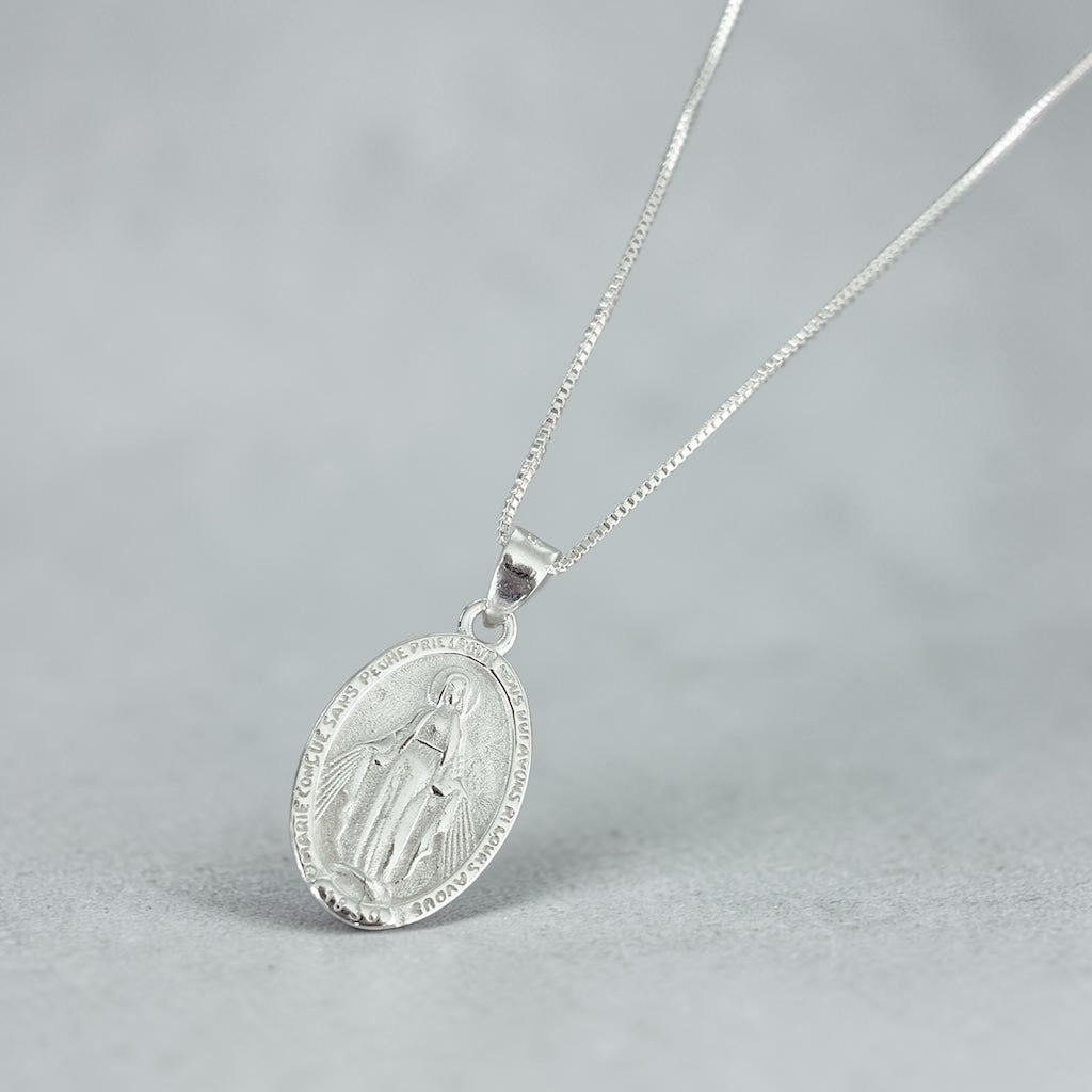 Collar virgen de los milagros plata 925