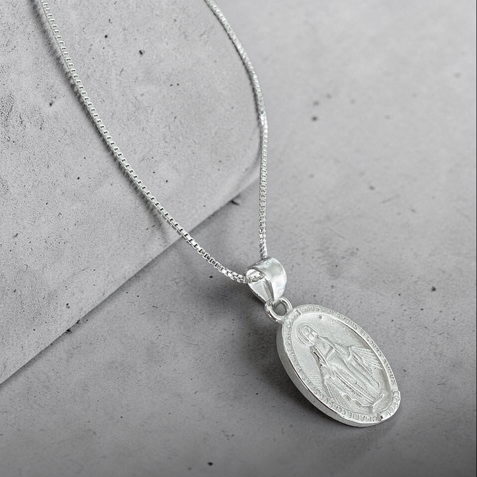 Collar virgen de los milagros plata 925