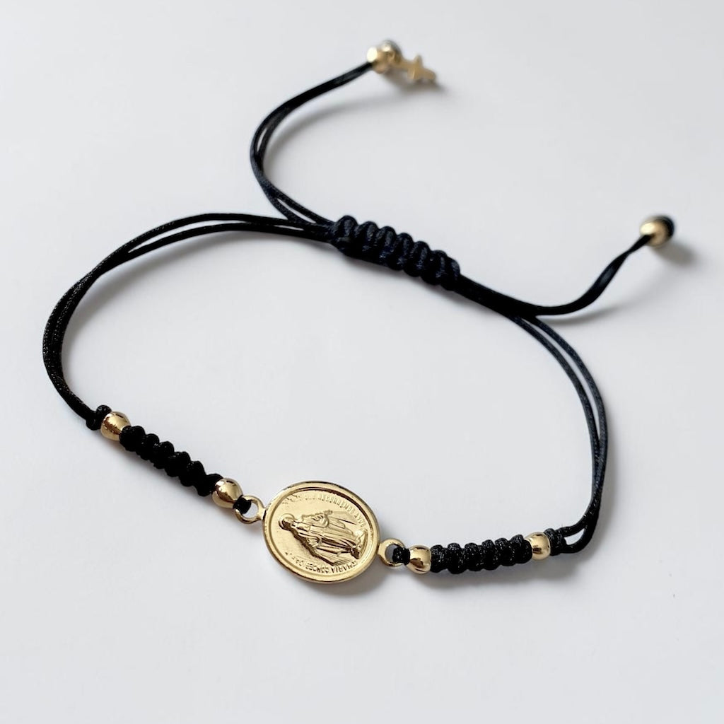 Pulsera hilo Virgen de los Rayos oro