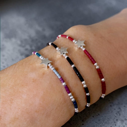 Pulsera hilo mijuki bolitas estrellita plata