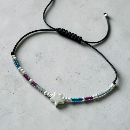 Pulsera hilo mijuki bolitas estrellita plata