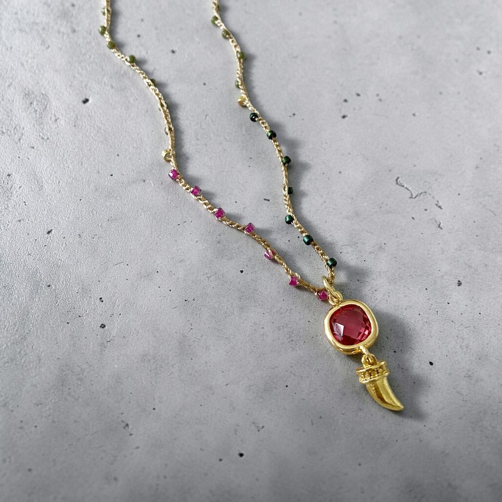 Collar tejido cristal mini cuerno oro