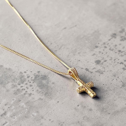 Collar cruz oro