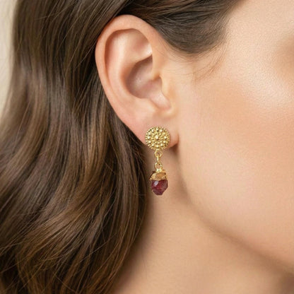 Aros mila granates en bruto oro