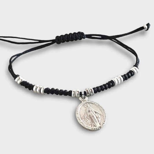 Pulsera hilo negro virgen de los milagros plata