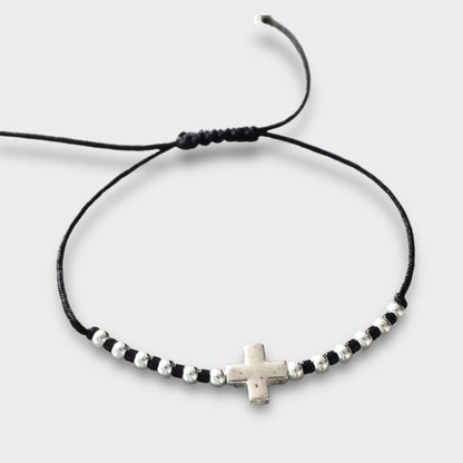 Pulsera hilo cruz plata