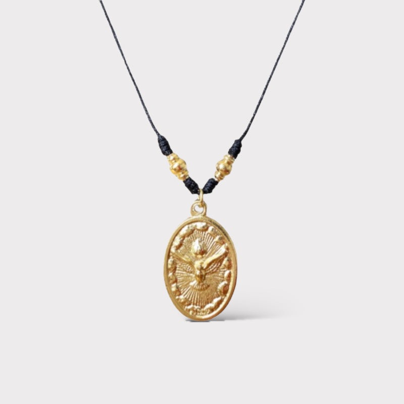 Collar hilo espíritu santo oro